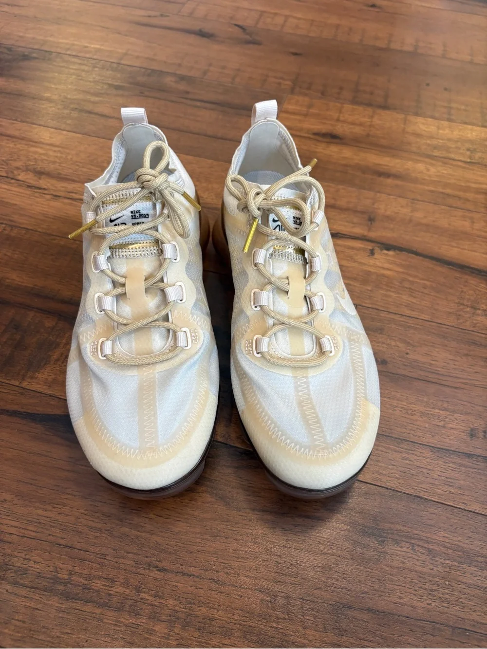 Women's Nike Air Vapormax 2019 Cream Sail Light Bone AR6632-101 Size 7.5